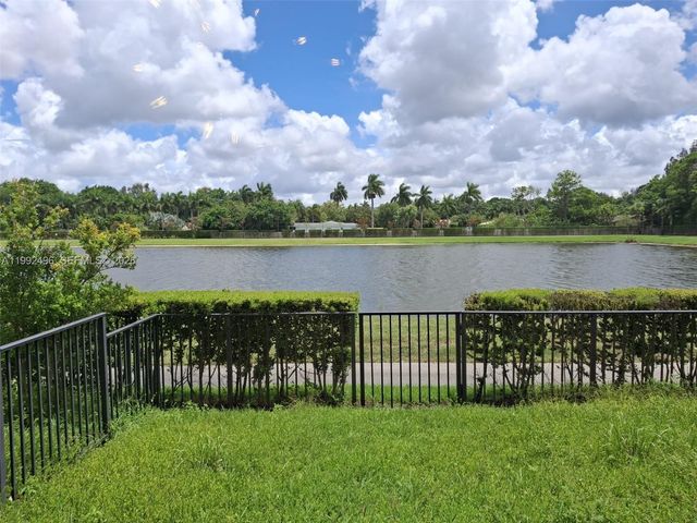 5990 Mustang Manor, Davie, FL 33314
