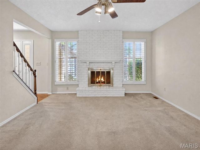 13304 Streamwood Drive, St Louis, MO 63141