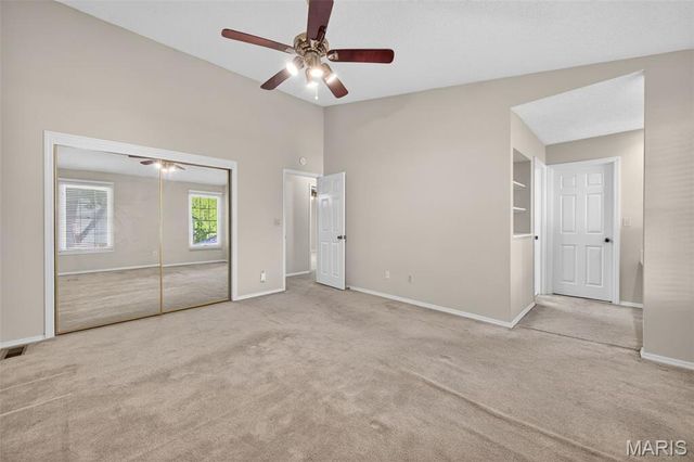 13304 Streamwood Drive, St Louis, MO 63141