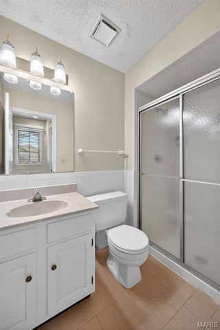 13304 Streamwood Drive, St Louis, MO 63141