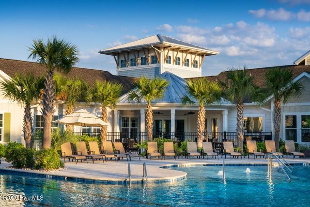 1525 Coastal Cove Lane, Calabash, NC 28467