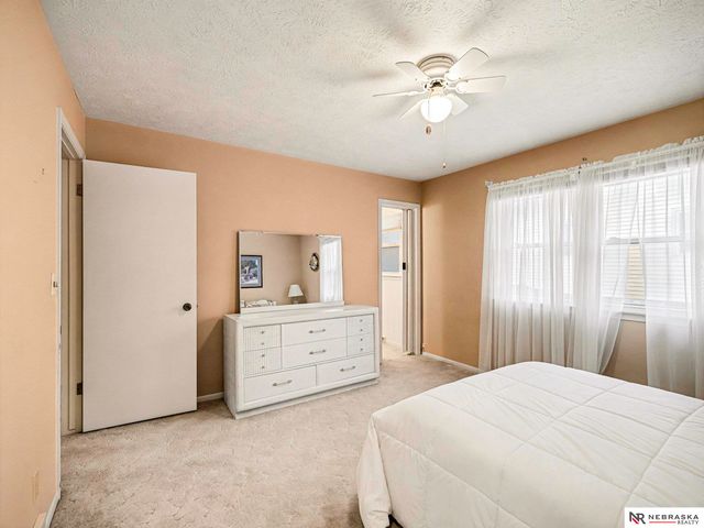 13570 Shirley Street, Omaha, NE 68144