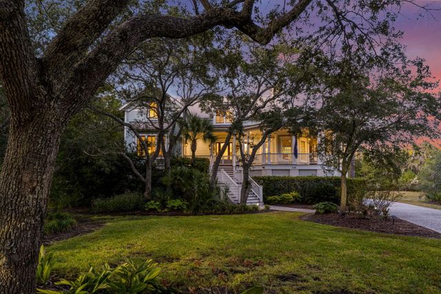 346 Bayview Drive, Mount Pleasant, SC 29464