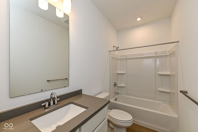 928 E 24th Street, Indianapolis, IN 46205