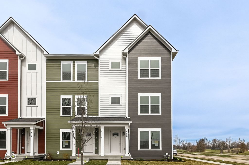 928 E 24th Street, Indianapolis, IN 46205