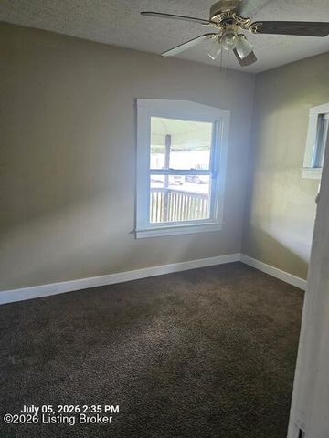 2009 Dixie Hwy, Louisville, KY 40210