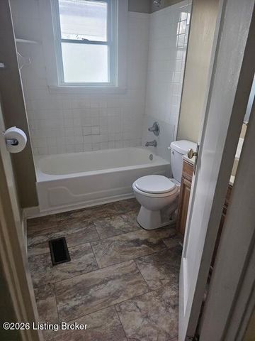2009 Dixie Hwy, Louisville, KY 40210