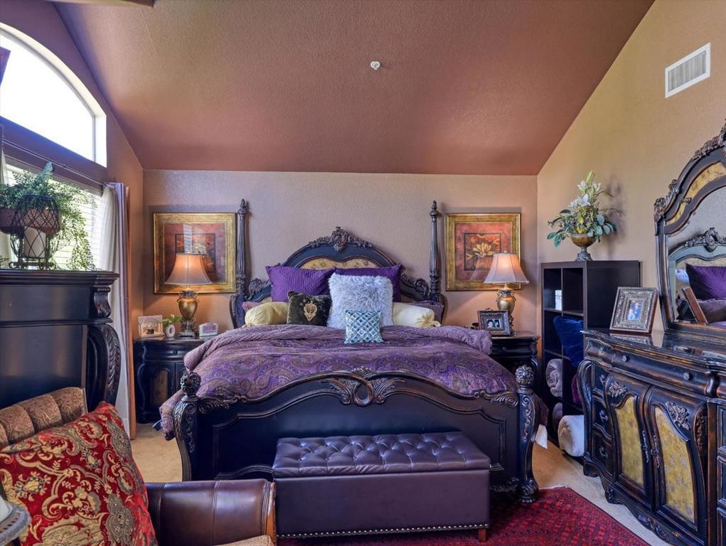 Image 30 of property listing at 2977 Miraloma Way, Union City, CA 94587