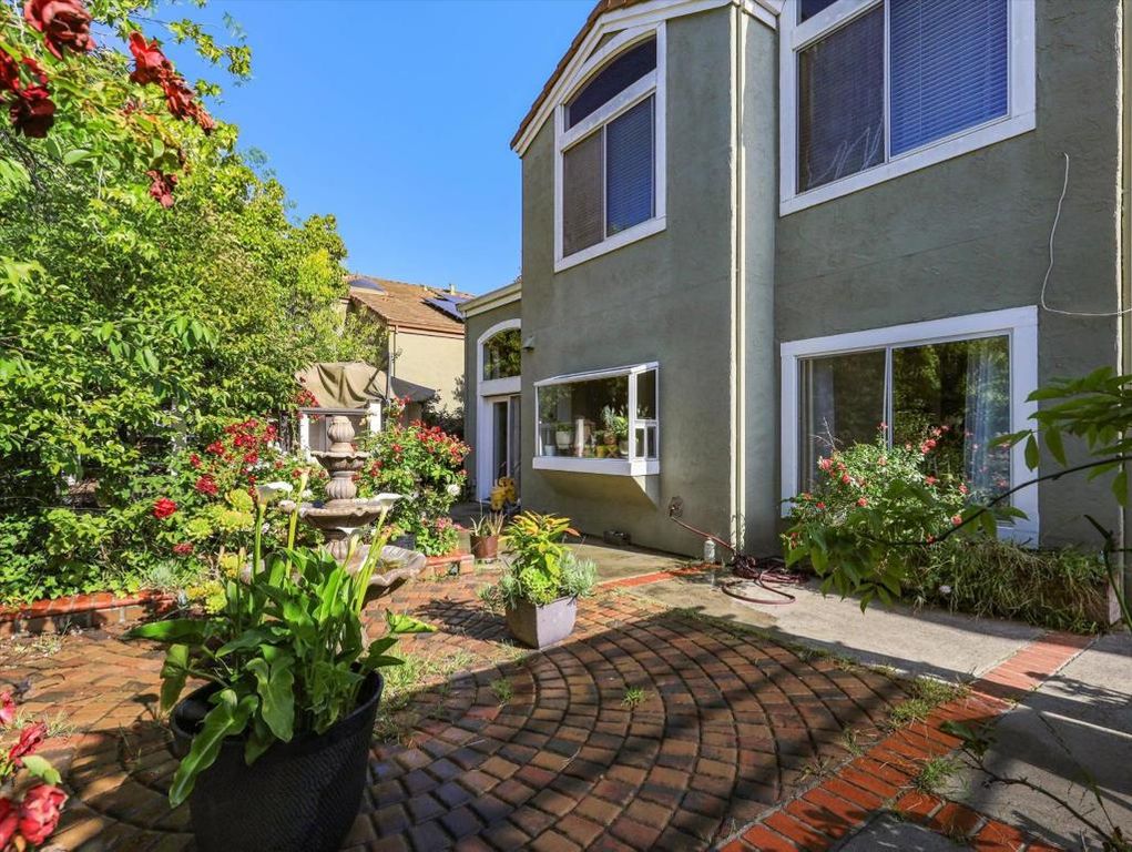 Image 41 of property listing at 2977 Miraloma Way, Union City, CA 94587