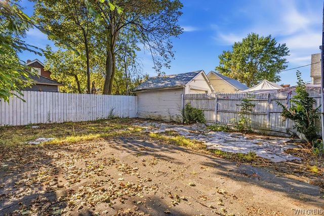 16 Erb Street, Buffalo, NY 14211