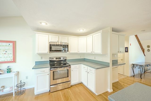 60 Wheelwright Farm 60, Cohasset, MA 02025