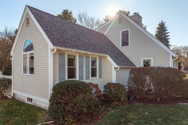 60 Wheelwright Farm 60, Cohasset, MA 02025