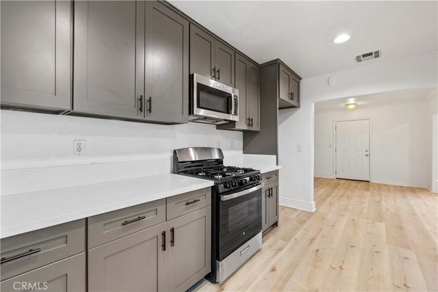 18264 Pine, Fontana, CA 92335