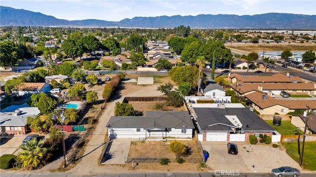18264 Pine, Fontana, CA 92335
