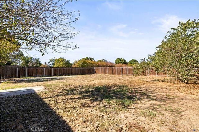 18264 Pine, Fontana, CA 92335