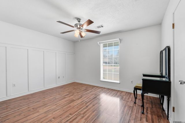 40499 Mary Ann St, Prairieville, LA 70769