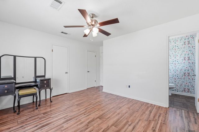 40499 Mary Ann St, Prairieville, LA 70769