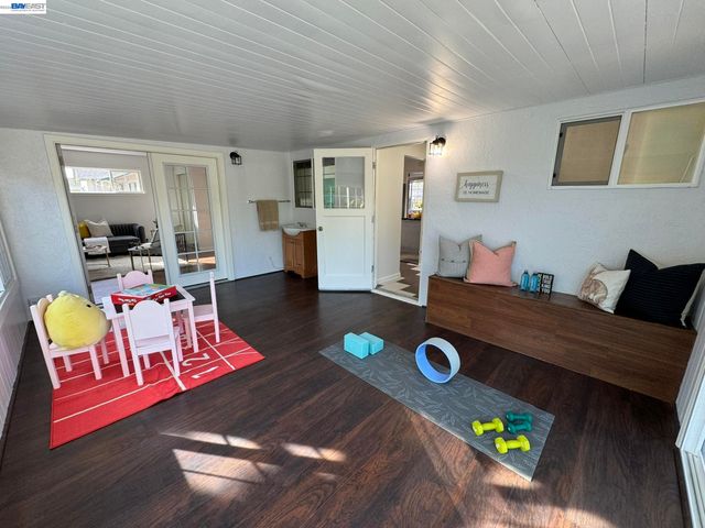 36005 Rosewood Dr, Newark, CA 94560