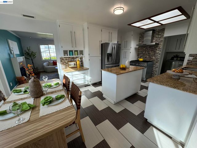 36005 Rosewood Dr, Newark, CA 94560