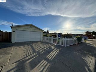 36005 Rosewood Dr, Newark, CA 94560