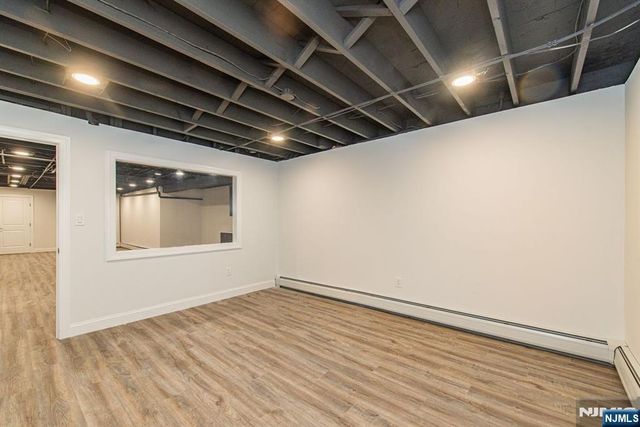 7 Shaw Court, Fairfield, NJ 07004