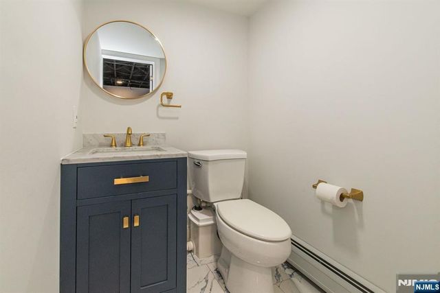 7 Shaw Court, Fairfield, NJ 07004