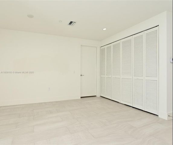 2000 Metropica Way 2206, Sunrise, FL 33323