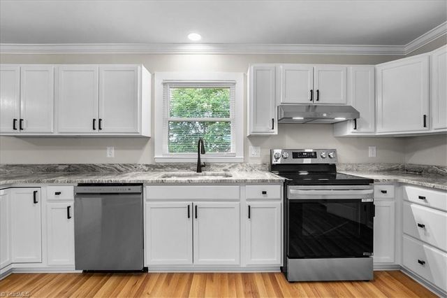 912 Hilltop Boulevard, Reidsville, NC 27320