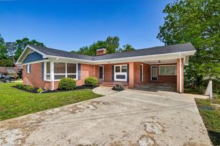912 Hilltop Boulevard, Reidsville, NC 27320