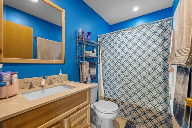 403 Pleasant Ave N, Surrey, ND 58785