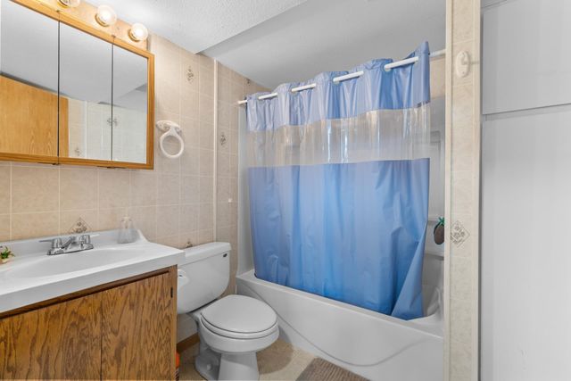 403 Pleasant Ave N, Surrey, ND 58785