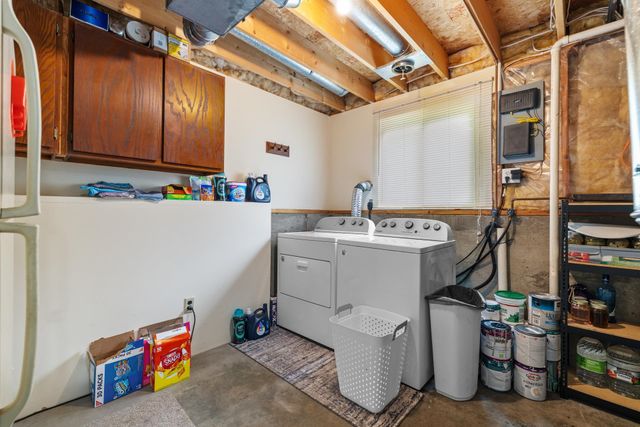 403 Pleasant Ave N, Surrey, ND 58785