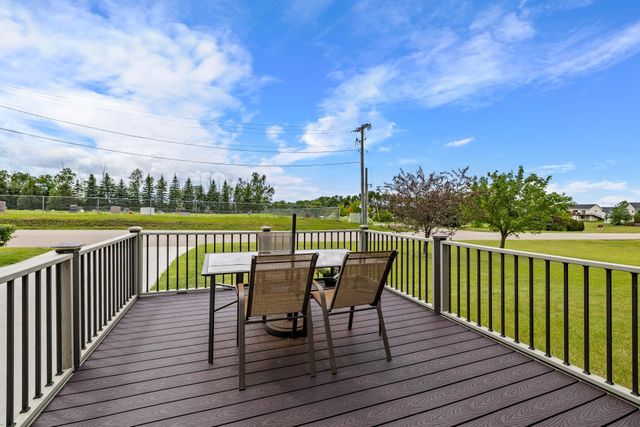 403 Pleasant Ave N, Surrey, ND 58785