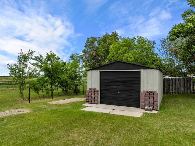 403 Pleasant Ave N, Surrey, ND 58785