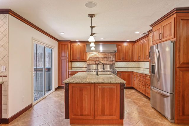 3790 Hatchers Cir, Stockton, CA 95219