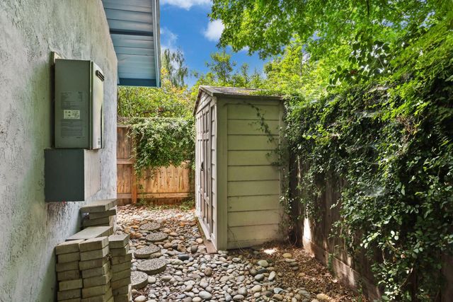 3790 Hatchers Cir, Stockton, CA 95219