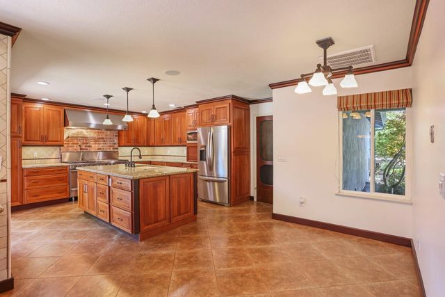 3790 Hatchers Cir, Stockton, CA 95219