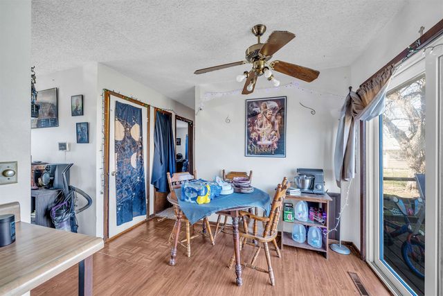 212 W 9th St, Harper, KS 67058