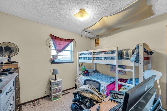 212 W 9th St, Harper, KS 67058