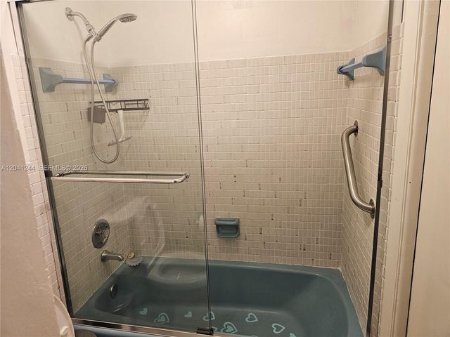 215 SE 3rd Avenue 205A, Hallandale Beach, FL 33009