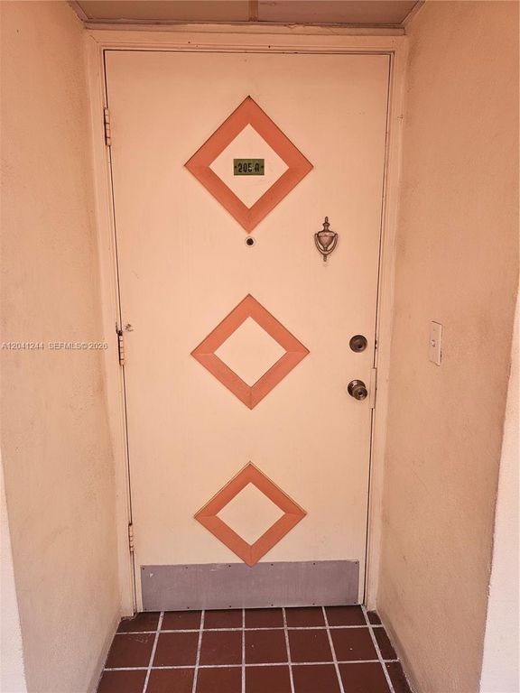 215 SE 3rd Avenue 205A, Hallandale Beach, FL 33009