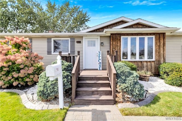 132 Towers Boulevard, Cheektowaga, NY 14227
