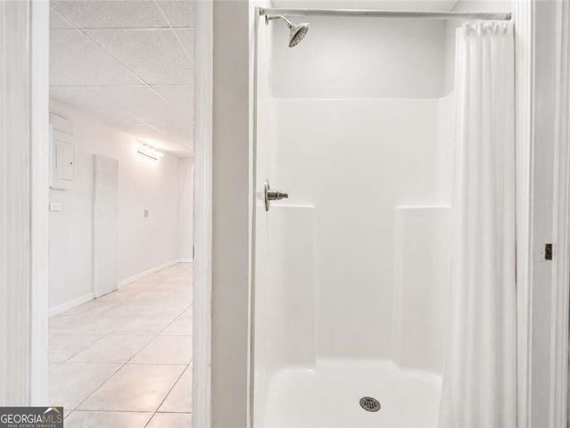 2136 Valley Oaks Drive SE, Smyrna, GA 30080