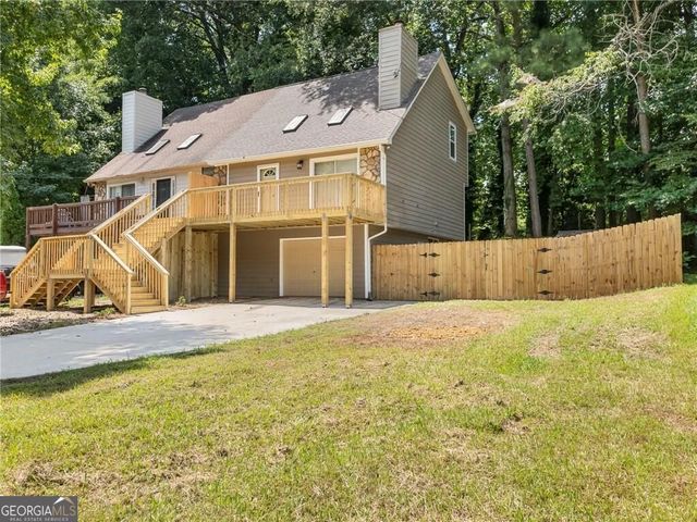 2136 Valley Oaks Drive SE, Smyrna, GA 30080