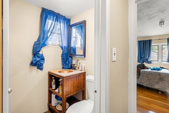 9 Viking Ter, Boston, MA 02126