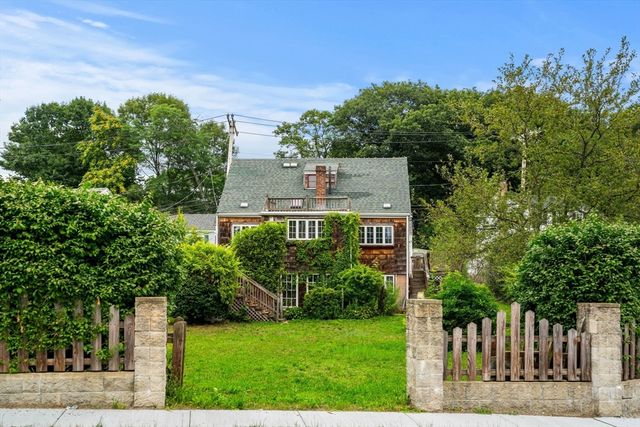 9 Viking Ter, Boston, MA 02126
