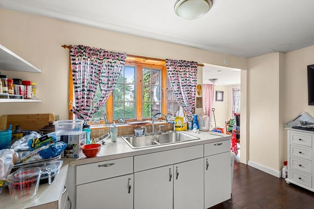 9 Viking Ter, Boston, MA 02126