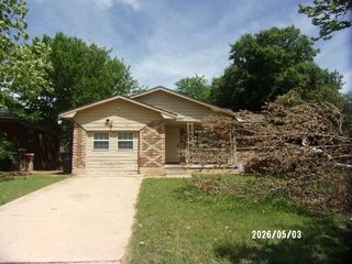 811 NW 58th Street, Lawton, OK 73505