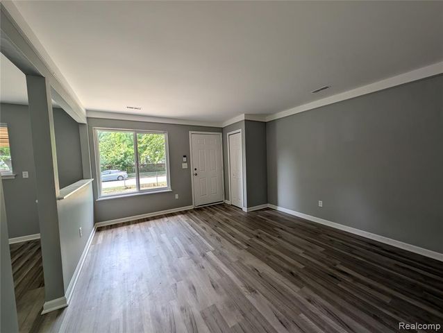 15072 Bramell Street, Detroit, MI 48223