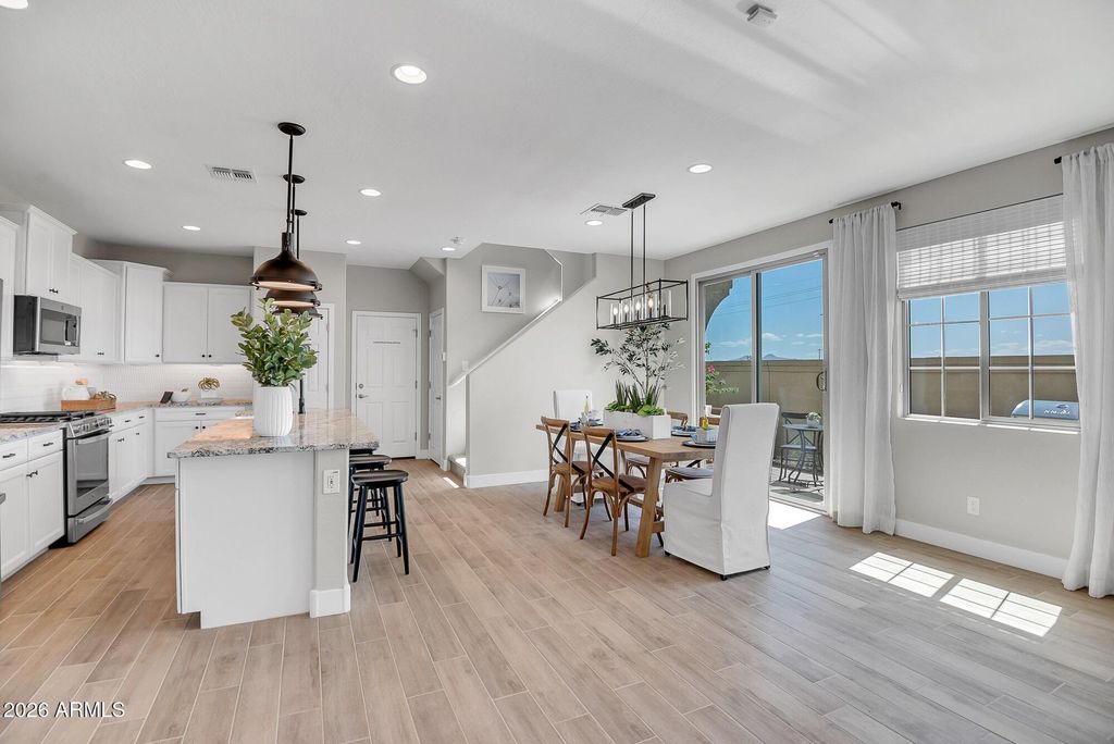 Image 4 of property listing at 43230 N HINOKI Street, Queen Creek, AZ 85140